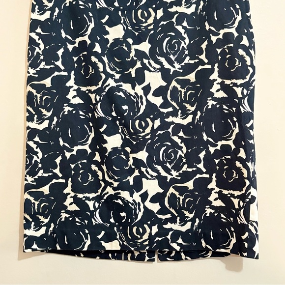 4/$10🎄Mexx Black & White Rosette Patterned Cotton Knee Length Pencil Skirt - Picture 5 of 12